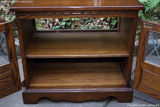 Image 23 of AN OLD CHARM LIGHT OAK TV DVD MEDIA CABINET STAND TABLE UNIT