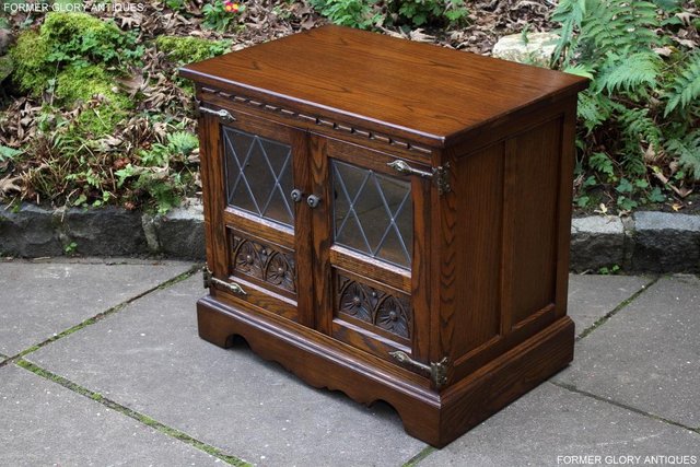 Image 29 of AN OLD CHARM LIGHT OAK TV DVD MEDIA CABINET STAND TABLE UNIT