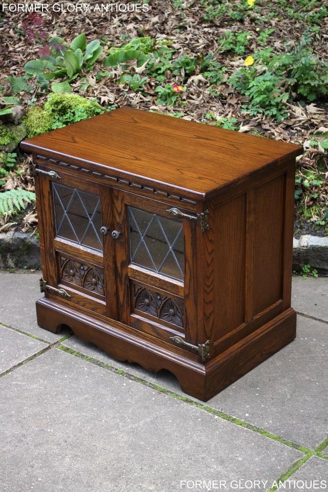 Image 37 of AN OLD CHARM LIGHT OAK TV DVD MEDIA CABINET STAND TABLE UNIT