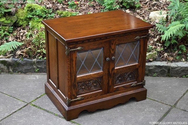 Image 38 of AN OLD CHARM LIGHT OAK TV DVD MEDIA CABINET STAND TABLE UNIT