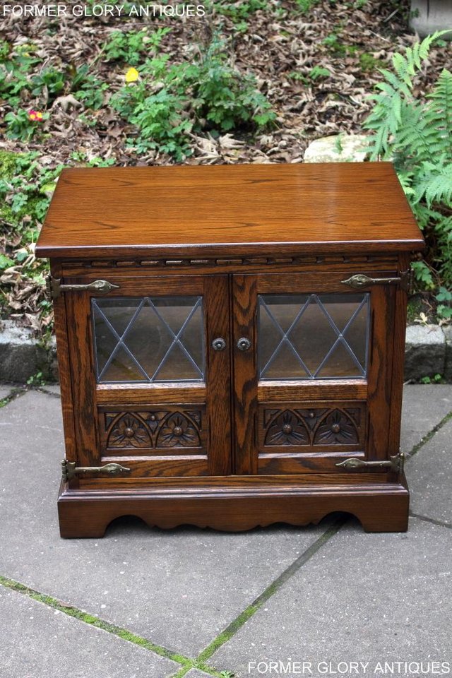 Image 56 of AN OLD CHARM LIGHT OAK TV DVD MEDIA CABINET STAND TABLE UNIT