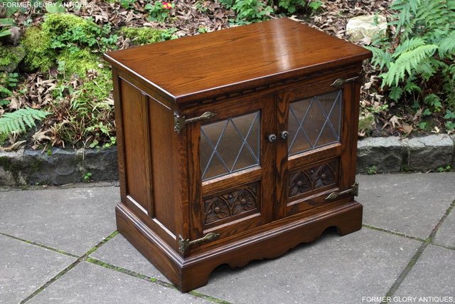 Image 62 of AN OLD CHARM LIGHT OAK TV DVD MEDIA CABINET STAND TABLE UNIT