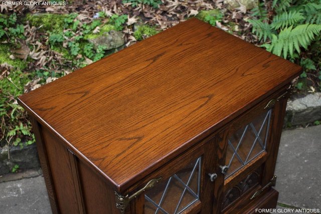 Image 77 of AN OLD CHARM LIGHT OAK TV DVD MEDIA CABINET STAND TABLE UNIT