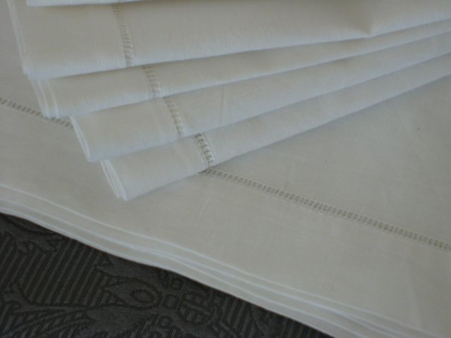 Image 2 of Set 8 White Linen Placemats & Napkins NEW!