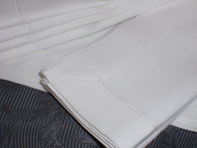 Image 3 of Set 8 White Linen Placemats & Napkins NEW!