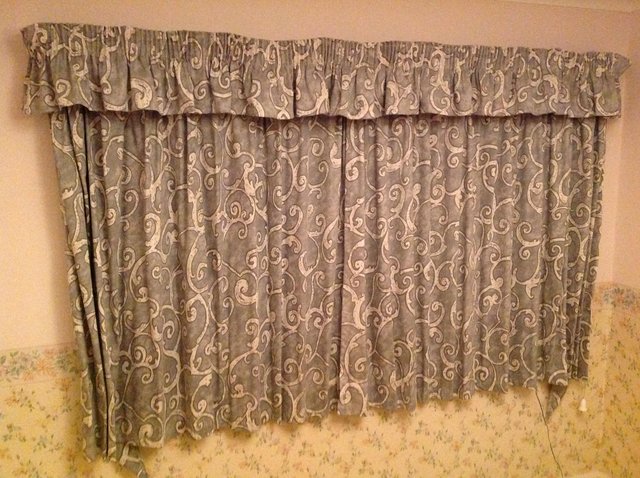 Preview of the first image of CURTAINS WITH PELMET.