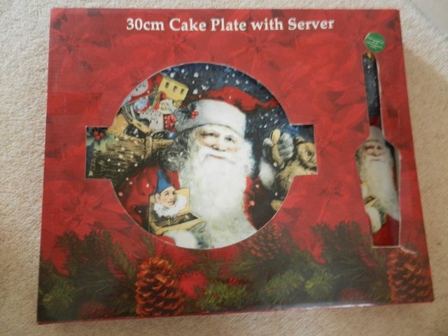 Preview of the first image of 30 cm Cake Plate with Server - Christmas Design.