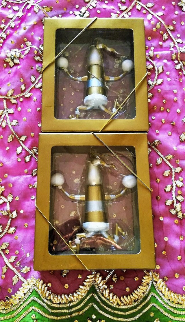 Image 3 of 2 CHRISTMAS SANTA BAUBLE FIGURES ORNAMENT VINTAGE BOXED