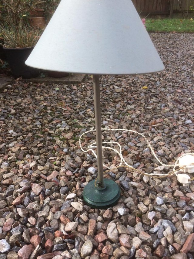 Preview of the first image of Small metal table lamp, for upcycling.