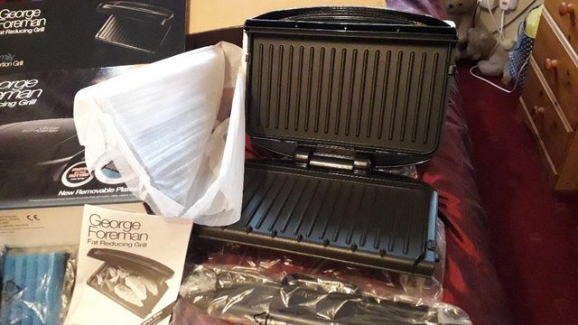 Image 2 of George Foreman NEW UNUSED 5 portion grill +removable plates