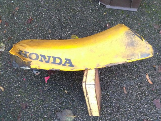 Preview of the first image of OFF ROADER TYPE SEAT from Honda 125 CC.