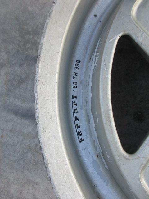 Preview of the first image of Wheel rims Ferrari Mondial.