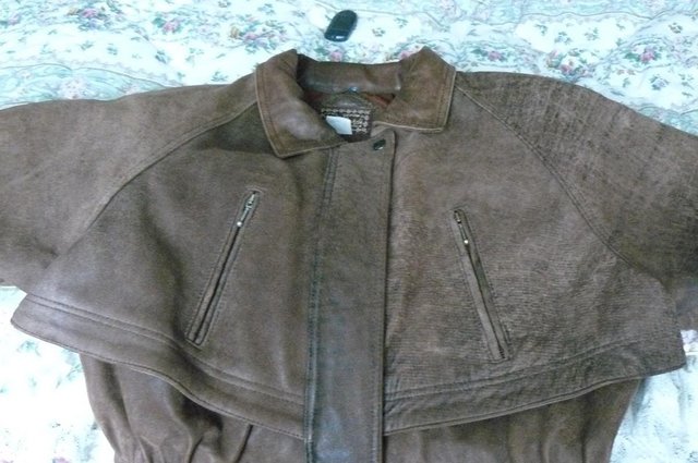Image 2 of HC Huidi Vintage Leather jacket in mid brown. Small / medium