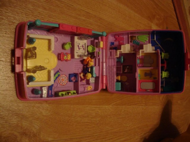 Image 2 of Polly Pocket