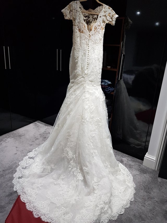 Image 2 of White/Off white Wedding Dress