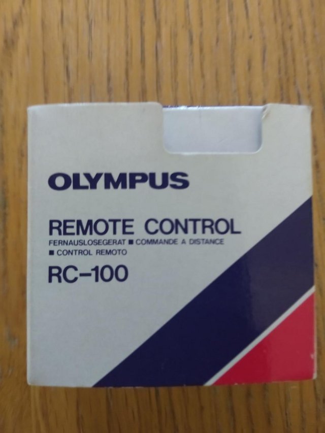 Image 3 of Olympus Remote Control RC-100 with case + box. NEW