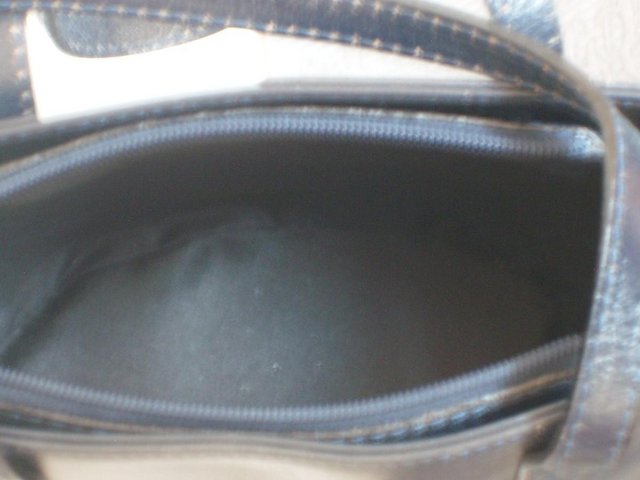 Image 6 of VERA PELLE Leather Bucket Style Bag NEW!