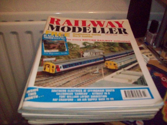 Preview of the first image of Model railway magazines, 100+ available[will split].