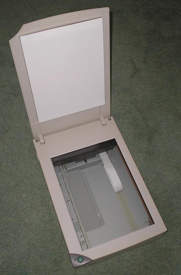Image 2 of EPSON GT-7000 USB Flatbed Scanner