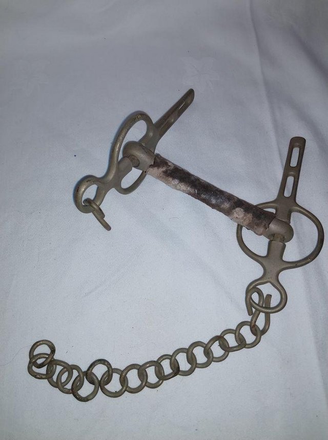 Image 4 of Vintage Collectable Heavy Horse Bit with Curb chain.