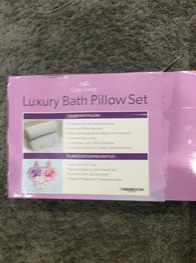 Image 2 of Bath pillow to attach to bath