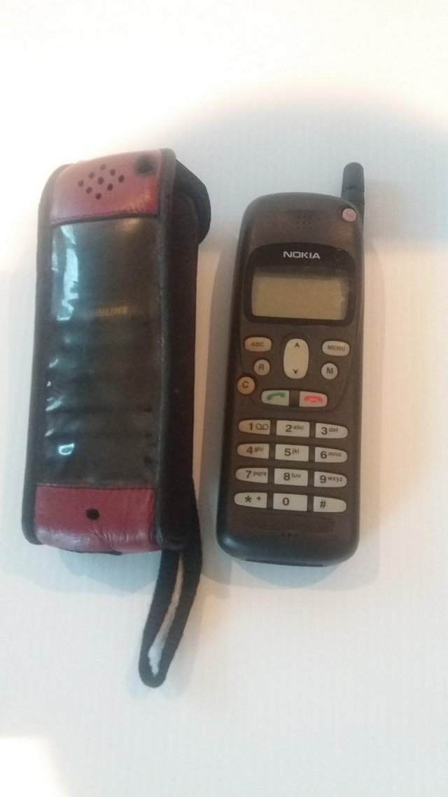 Preview of the first image of VINTAGE NOKIA PHONE.
