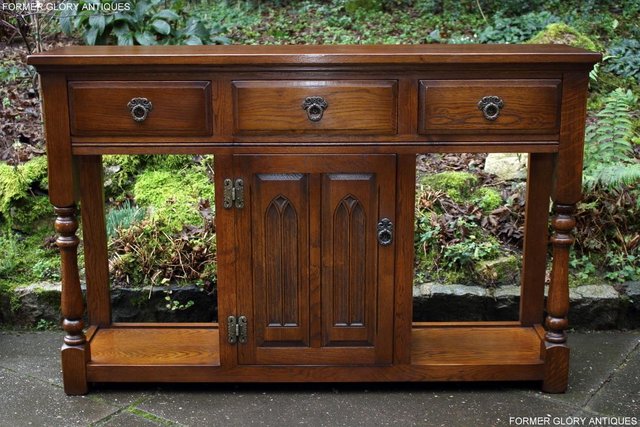 Image 54 of AN OLD CHARM LIGHT OAK CONSOLE TABLE SIDEBOARD DRESSER BASE