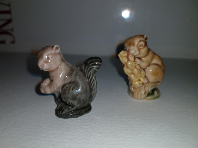 Image 2 of Wade Whimsie figurines- Squirrel 70's + Field mouse 80's