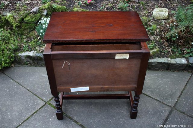 Image 16 of AN OLD CHARM TUDOR OAK SMALL WRITING TABLE DESK LAPTOP STAND