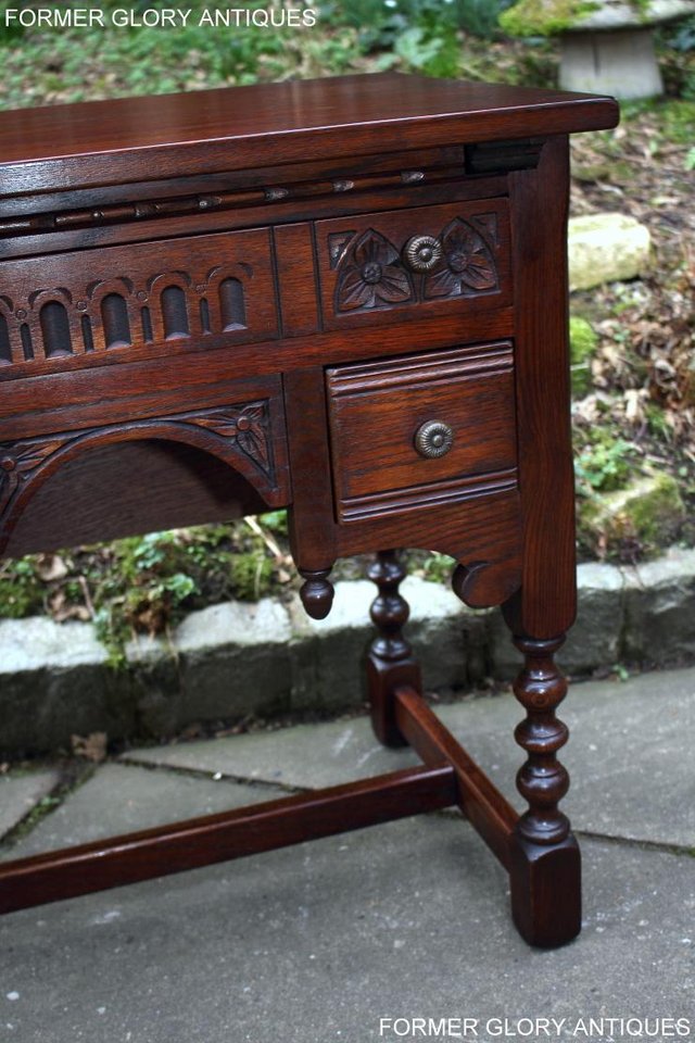 Image 20 of AN OLD CHARM TUDOR OAK SMALL WRITING TABLE DESK LAPTOP STAND