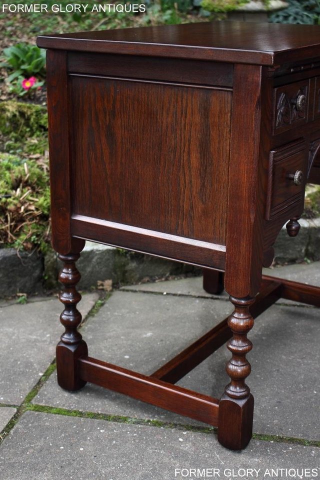 Image 35 of AN OLD CHARM TUDOR OAK SMALL WRITING TABLE DESK LAPTOP STAND