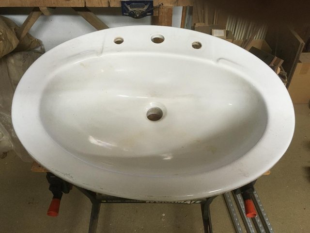 Preview of the first image of Oval wash basin.