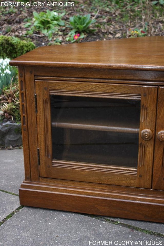 Image 56 of AN ERCOL GOLDEN DAWN CORNER TV CABINET DVD STAND TABLE UNIT