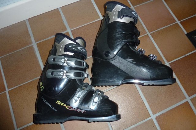 Image 3 of Salomon Ski Boots UK Size 5.5