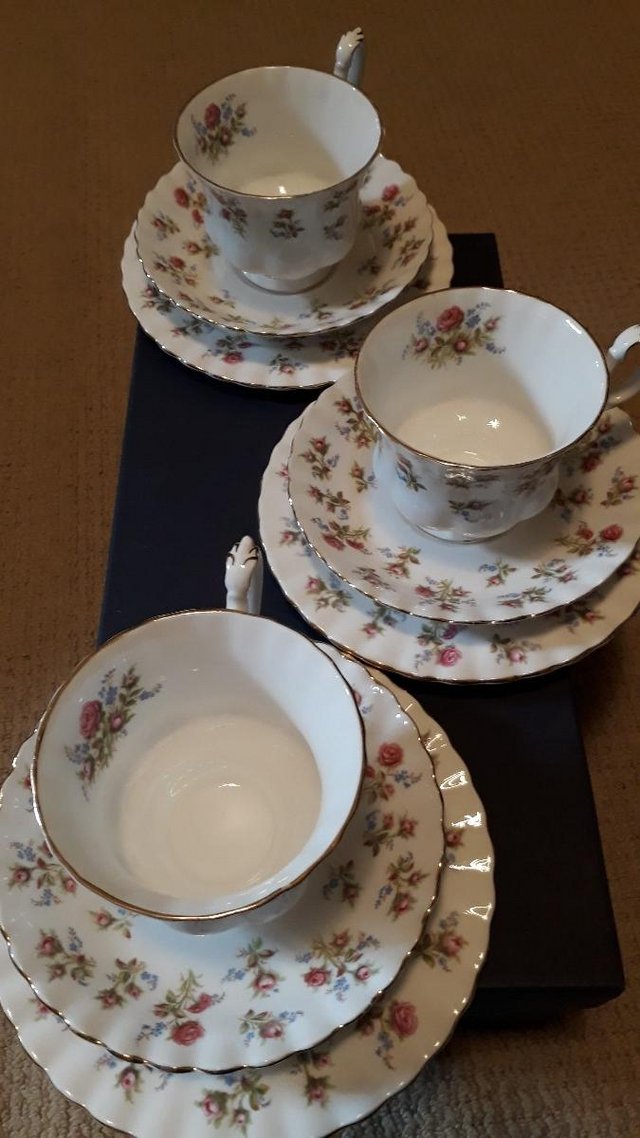 Preview of the first image of ROYAL ALBERT WINSOME ENGLISH BONE CHINA TEA SET 1966.