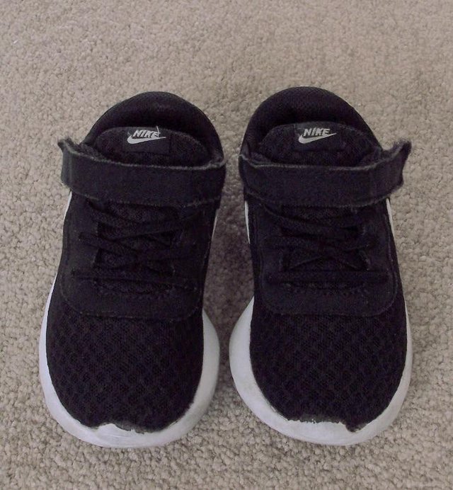 Image 2 of Genuine Toddlers Black/White Nike Trainers - Size UK 8.5 BX8