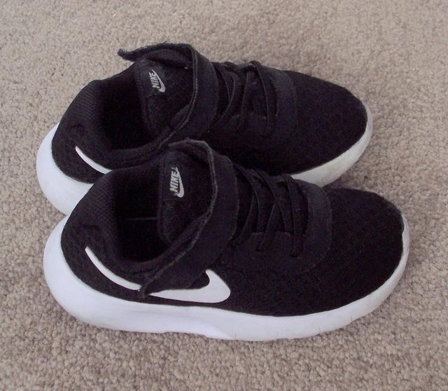 Image 3 of Genuine Toddlers Black/White Nike Trainers - Size UK 8.5 BX8