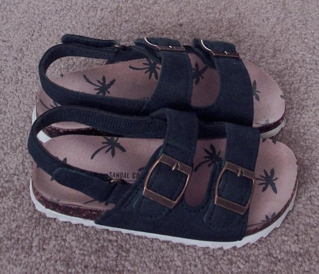 Image 3 of Lovely Toddlers (boys) Navy Blue Sandals - Size UK 8 BX8