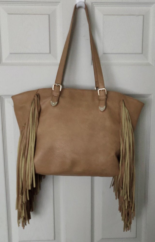 Preview of the first image of Gorgeous Tan Faux Leather Tote Bag  BX26.