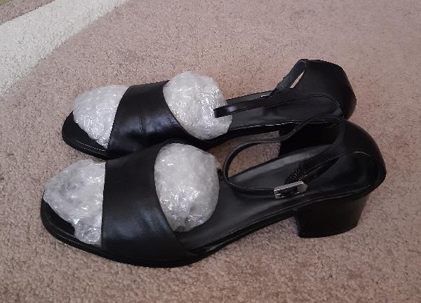 Preview of the first image of Lovely Ladies Black Sandals By St Michael - Size 5.5.