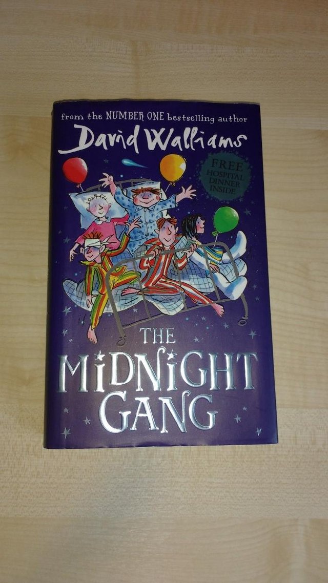 Preview of the first image of The Midnight Gang by David Walliams.