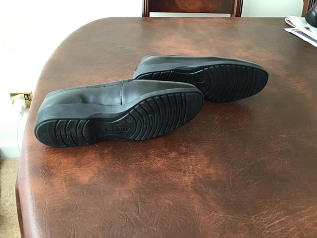 Image 3 of Ladies Brevitt Black Shoes Size 6.