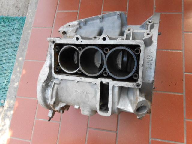 Image 2 of Engine block for Maserati Merak 3000