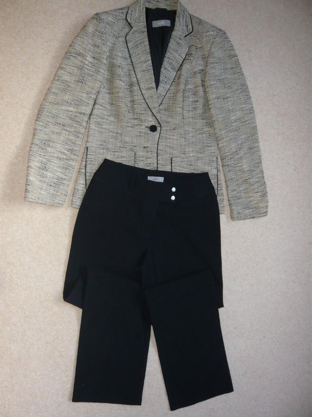 Image 3 of Jacket & trousers - ladies' Wallis jacket with trousers