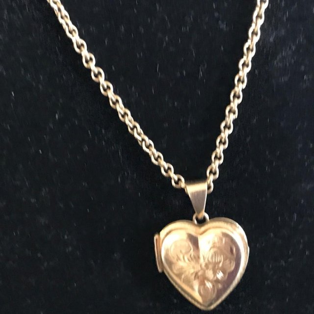 Image 2 of 9ct all solid gold long chain and gold locket