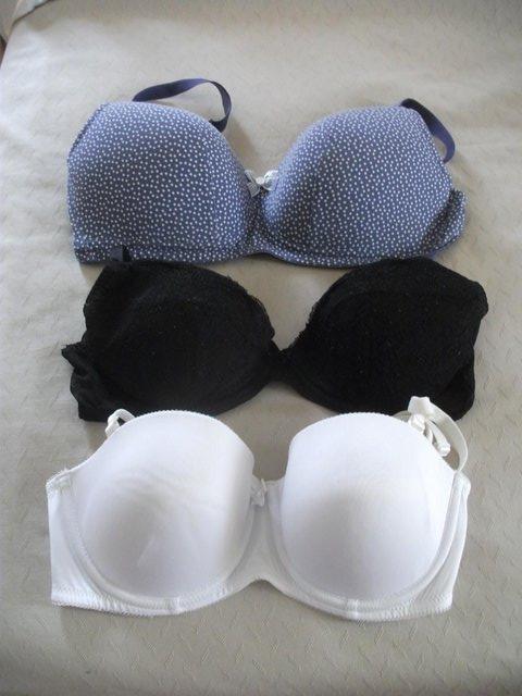 Preview of the first image of M&S, CALVIN KLEIN, F&F BRAS.