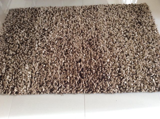 Image 2 of BEIGE/BROWN KNOTTY PILE RUG 170 x 110 AS NEW CONDITION