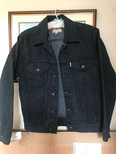 Preview of the first image of Men's Thomas Burberry denim jacket, excellent cond..