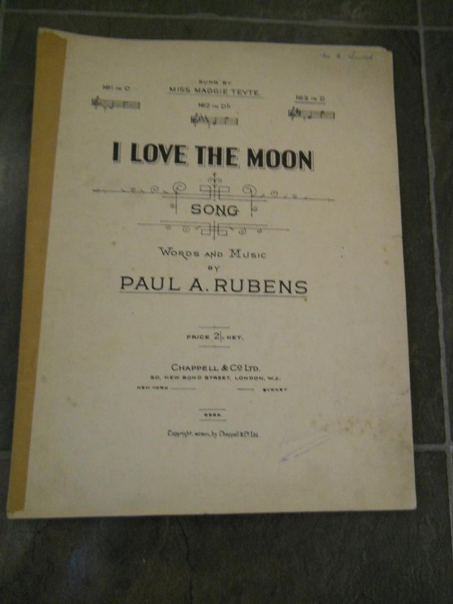 Preview of the first image of I love the Moon Words and Music by Paul A Rubens.