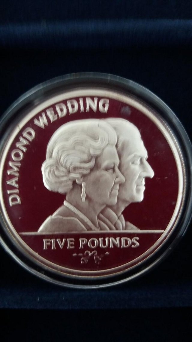 Image 3 of Diamond Wedding Commemorative Coin